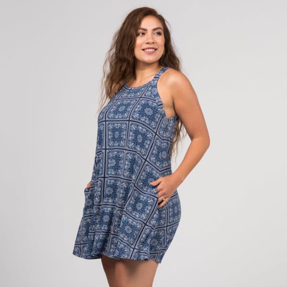 Keyhole tunic